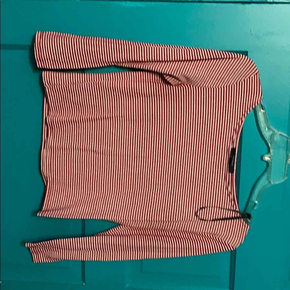 Red and White Striped Crop Longsleeve Shirt